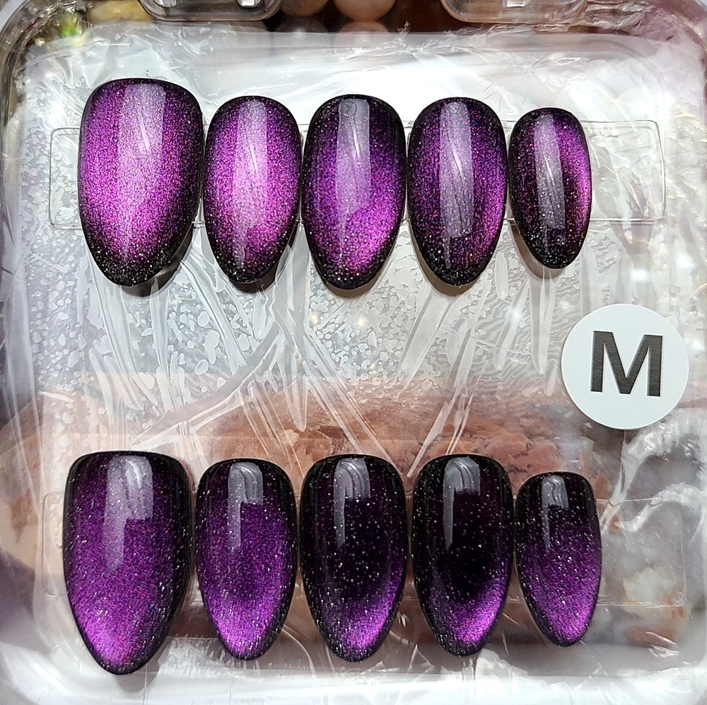 Purple Cateye Press-On Nail Set